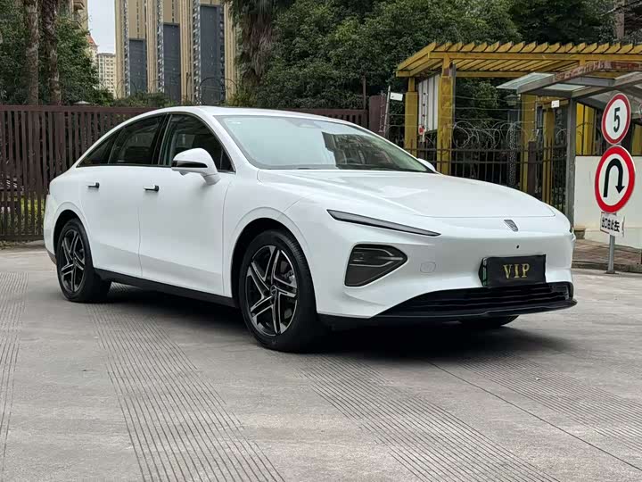 Фото 3 - Roewe D7