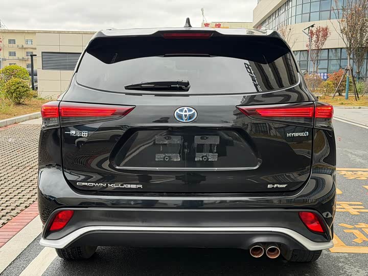 Фото 5 - Toyota Crown Kluger