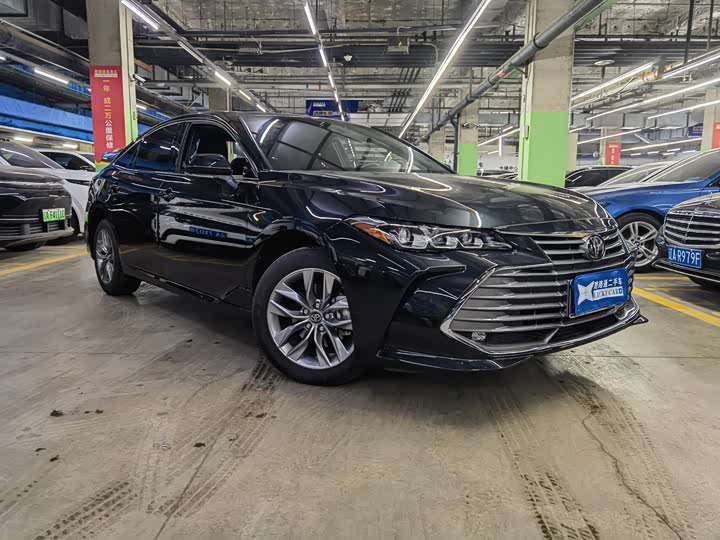 Фото 3 - Toyota Avalon