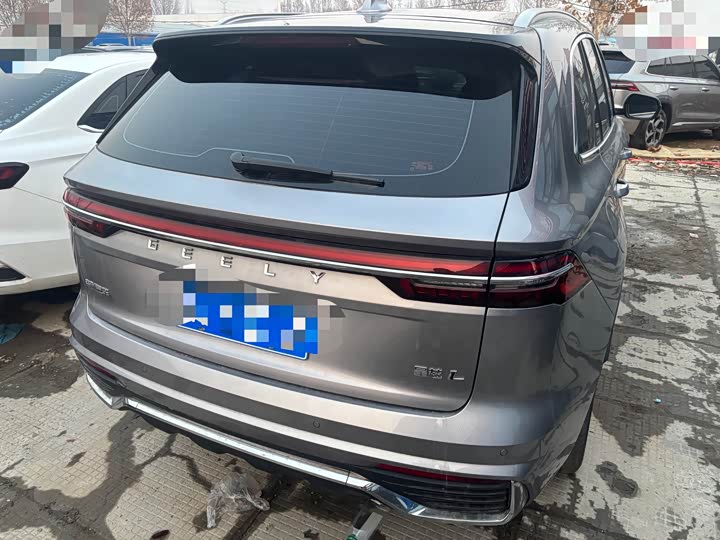 Фото 7 - Geely Monjaro