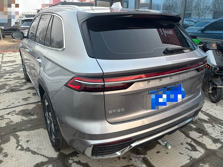 Фото 9 - Geely Monjaro