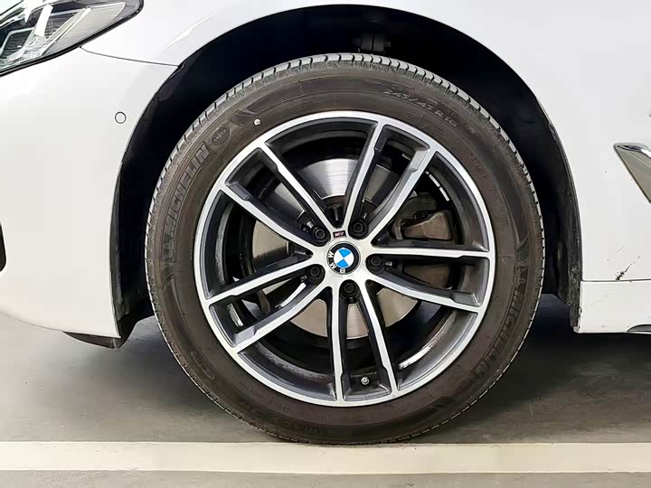 Фото 4 - BMW 5 Series