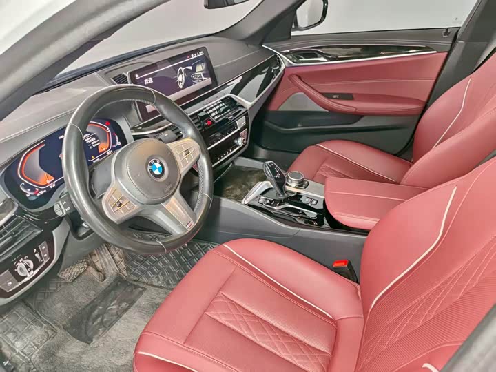 Фото 9 - BMW 5 Series