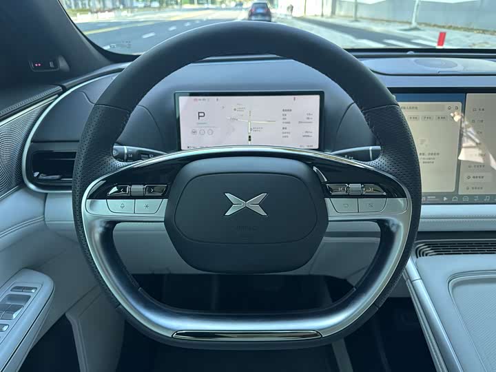 Фото 14 - XPeng G9