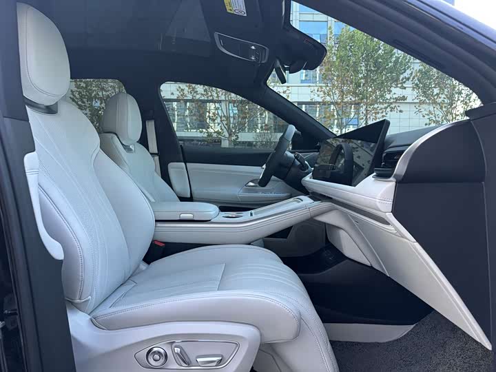 Фото 19 - XPeng G9