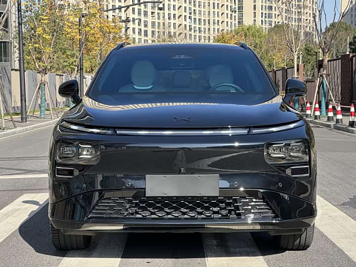 Фото 2 - XPeng G9