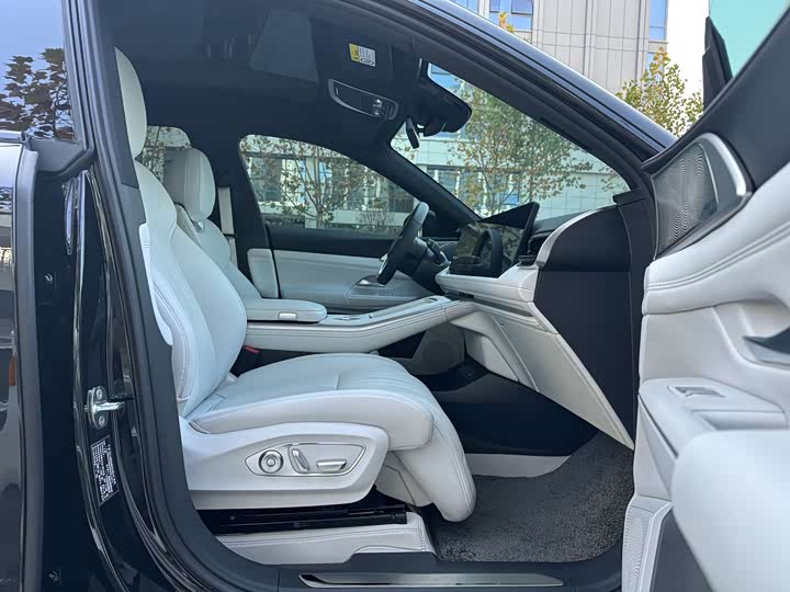 Фото 20 - XPeng G9