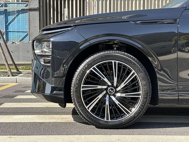 Фото 24 - XPeng G9