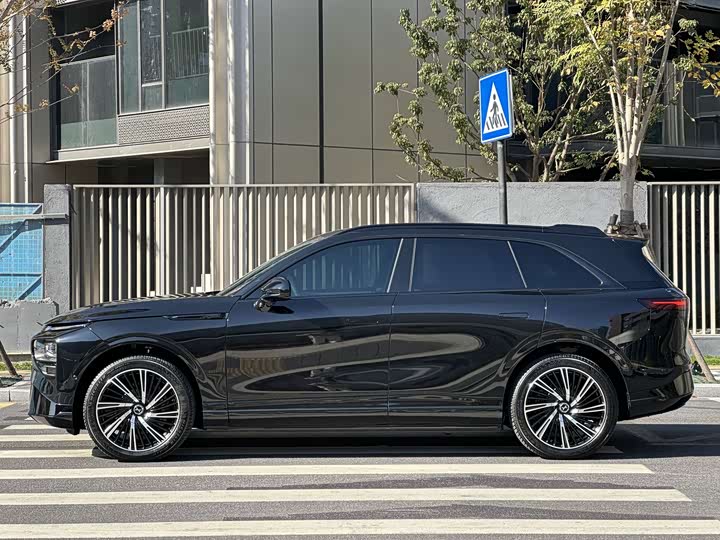 Фото 4 - XPeng G9