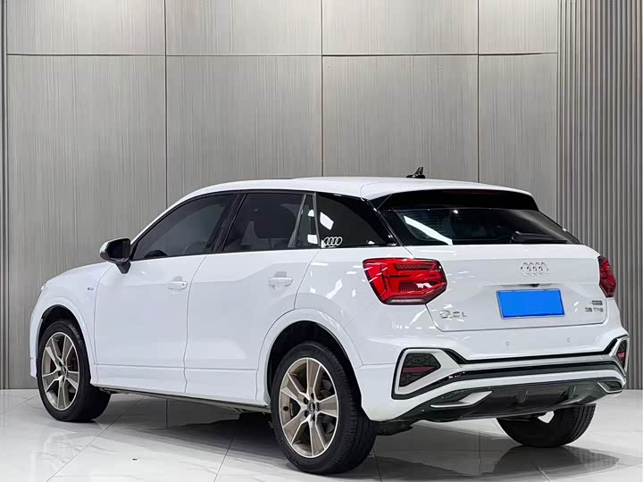 Фото 10 - Audi Q2L