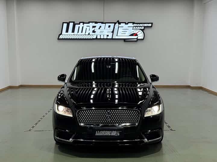 Фото 2 - Lincoln Continental