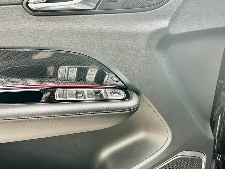 Фото 6 - Hongqi HS3