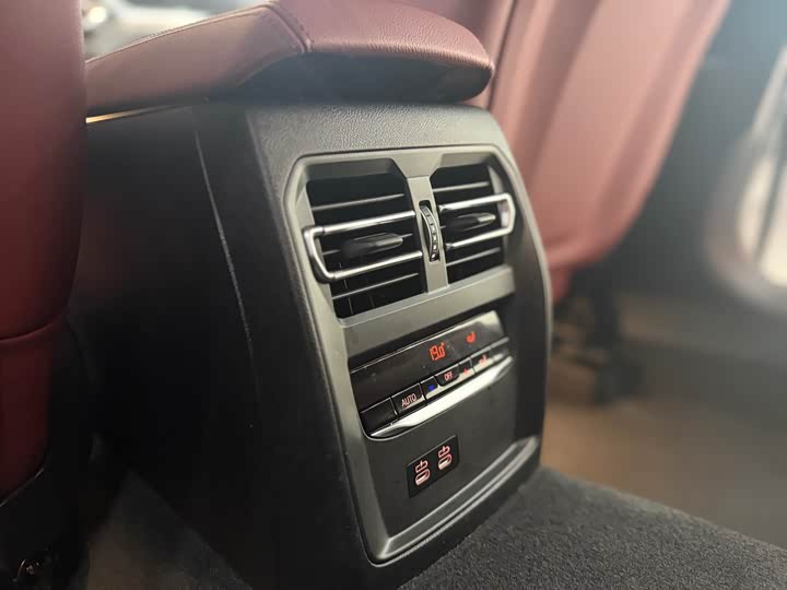 Фото 14 - BMW 3 Series