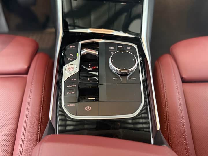 Фото 17 - BMW 3 Series