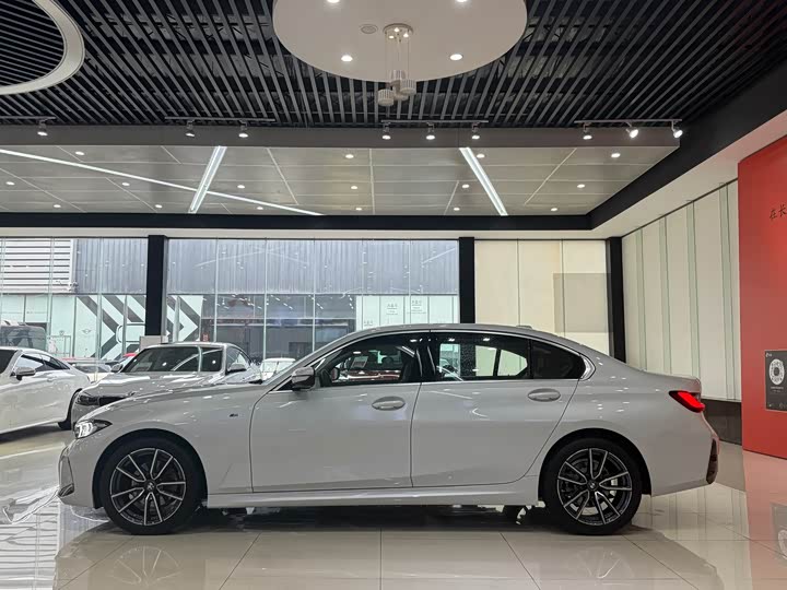 Фото 3 - BMW 3 Series