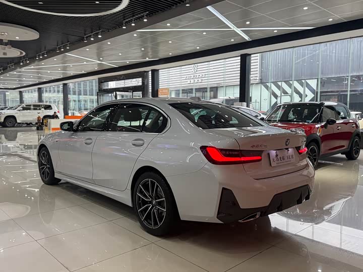 Фото 5 - BMW 3 Series