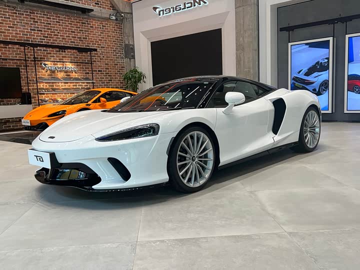 Фото 1 - McLaren GT