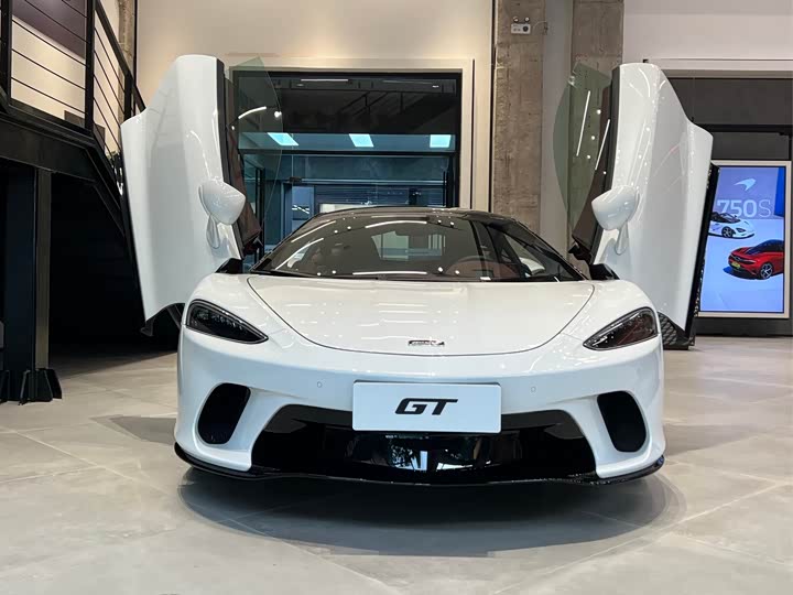 Фото 5 - McLaren GT