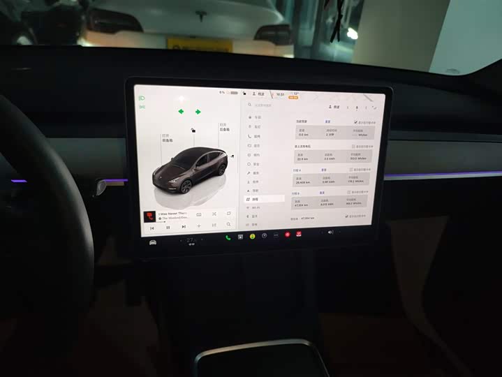 Фото 13 - Tesla Model Y