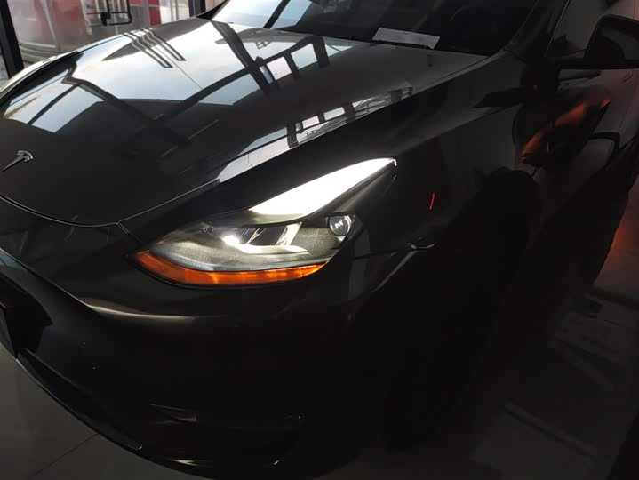 Фото 24 - Tesla Model Y