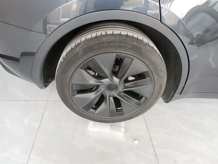 Фото 26 - Tesla Model Y