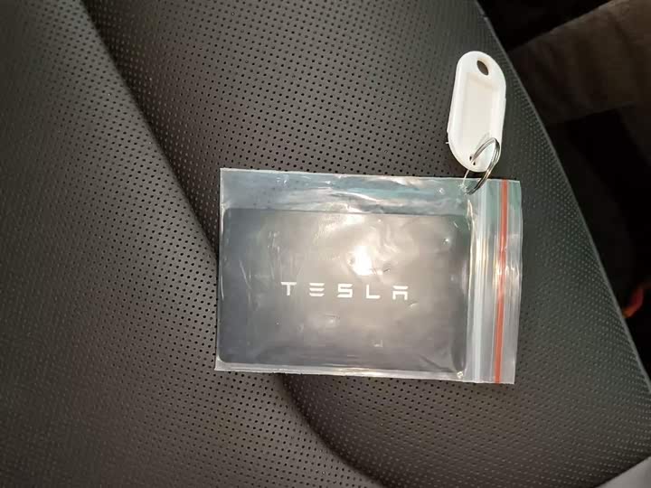 Фото 9 - Tesla Model Y