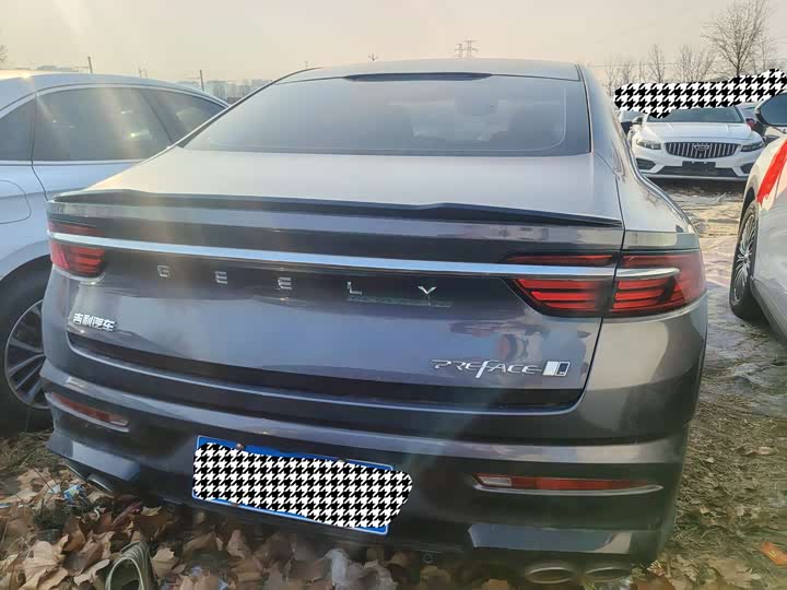 Фото 10 - Geely Preface