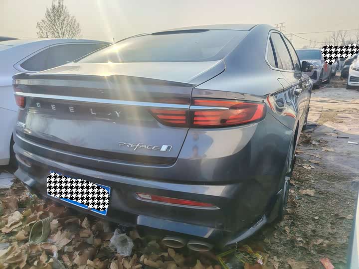 Фото 11 - Geely Preface