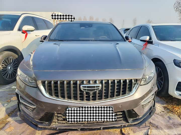 Фото 2 - Geely Preface