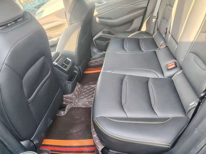 Фото 8 - Geely Preface