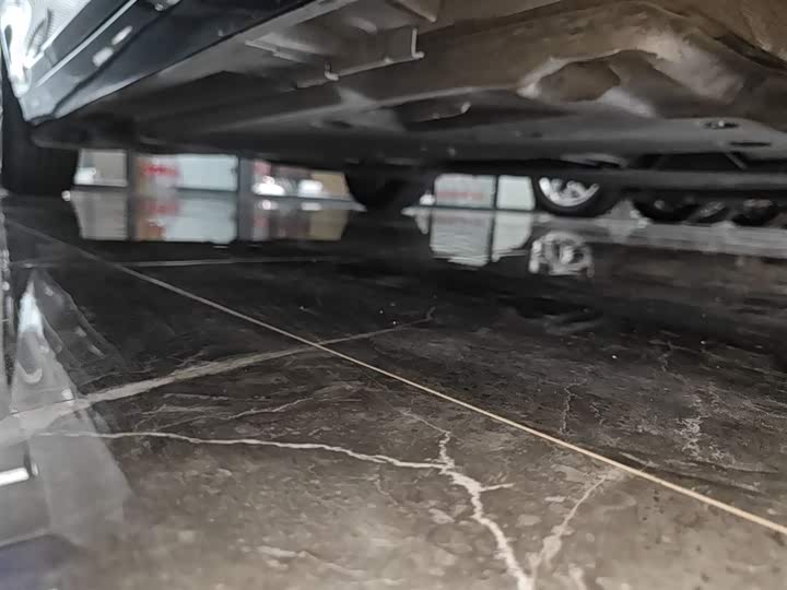 Фото 21 - Lexus ES