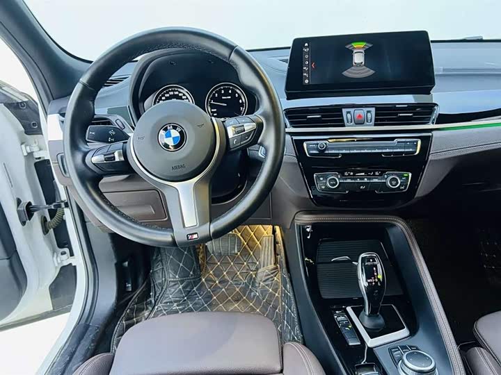 Фото 10 - BMW X2