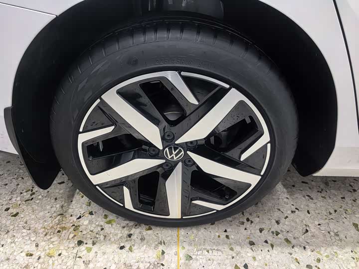 Фото 7 - Volkswagen Lamando L