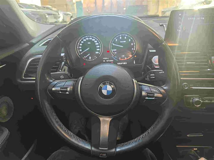 Фото 12 - BMW 1 Series