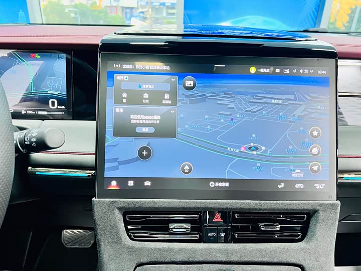 Фото 13 - GAC Trumpchi M8