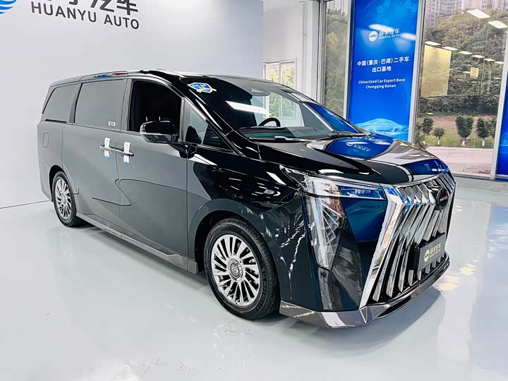 Фото 3 - GAC Trumpchi M8