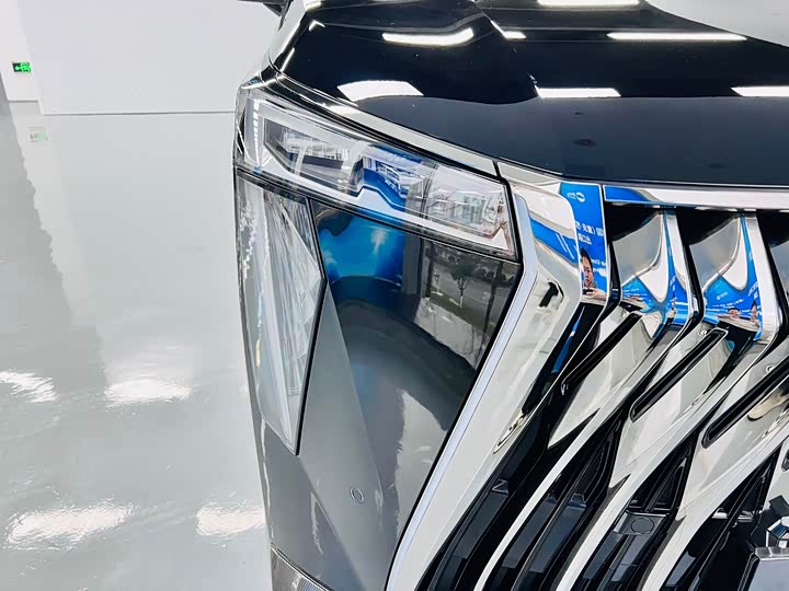 Фото 9 - GAC Trumpchi M8