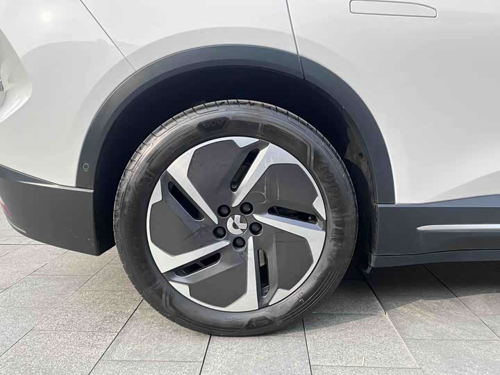 Фото 28 - Nio ES6