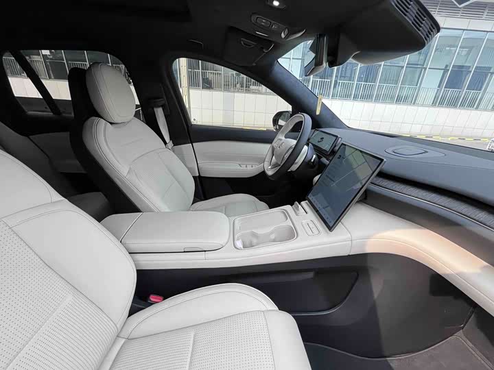 Фото 30 - Nio ES6