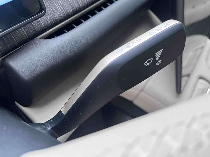 Фото 4 - Nio ES6