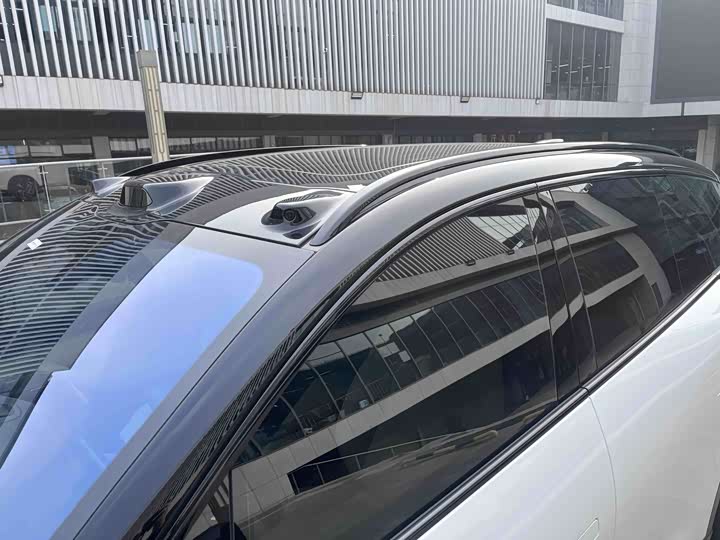 Фото 8 - Nio ES6