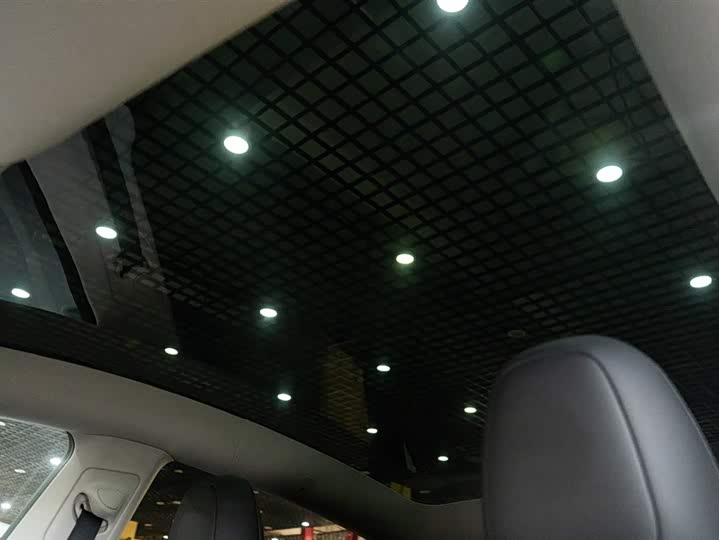 Фото 26 - Tesla Model Y