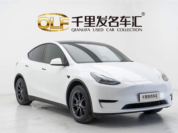 Фото 3 - Tesla Model Y