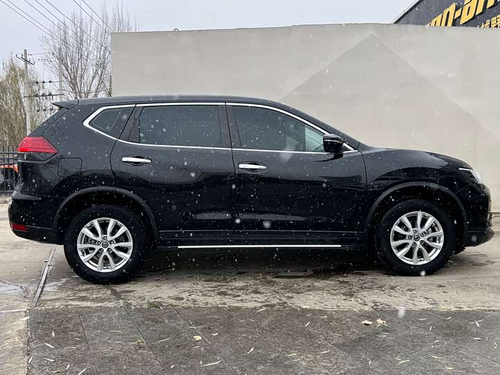 Фото 3 - Nissan X-Trail