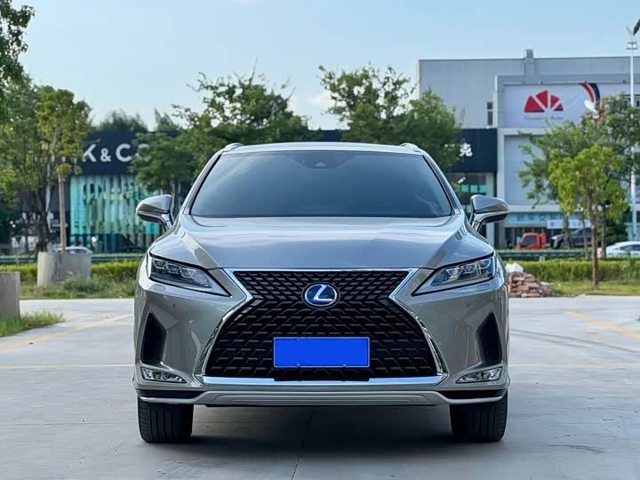 Фото 2 - Lexus RX