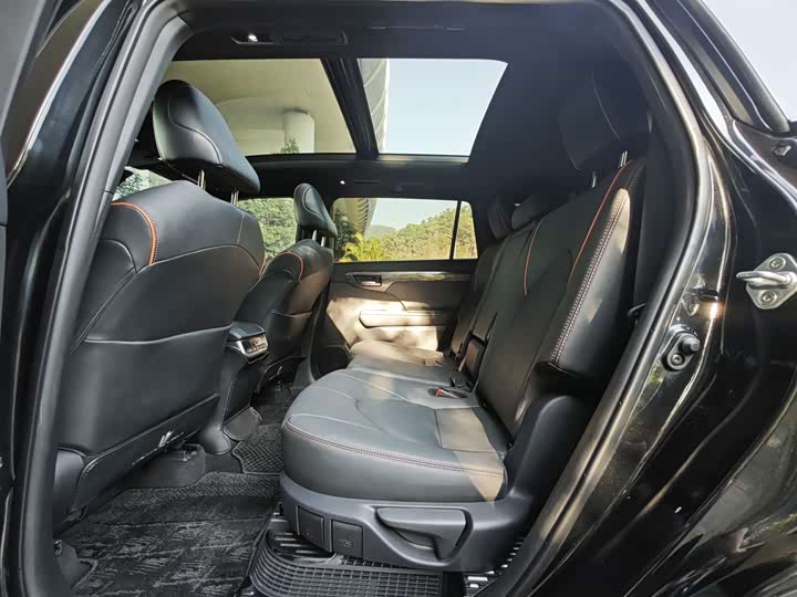 Фото 12 - Toyota Crown Kluger