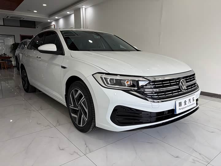 Фото 3 - Volkswagen Sagitar L