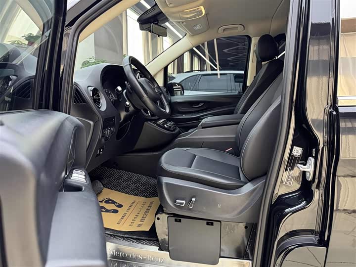 Фото 10 - Mercedes-Benz Vito