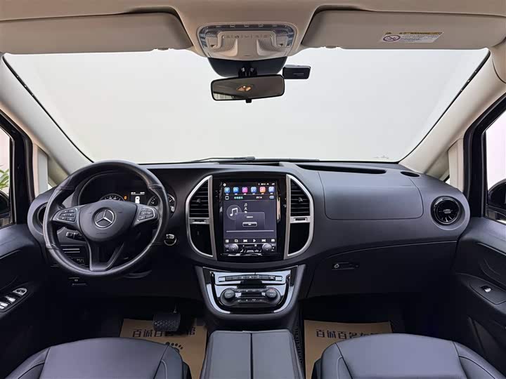 Фото 18 - Mercedes-Benz Vito