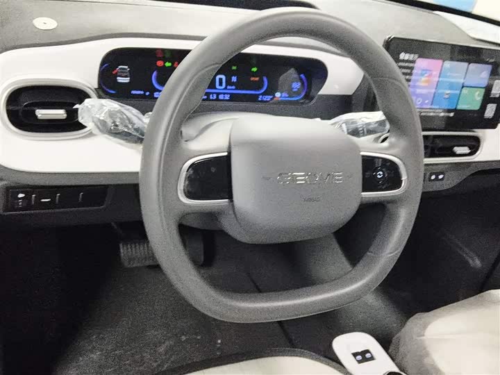 Фото 11 - Geely Galaxy Panda Mini